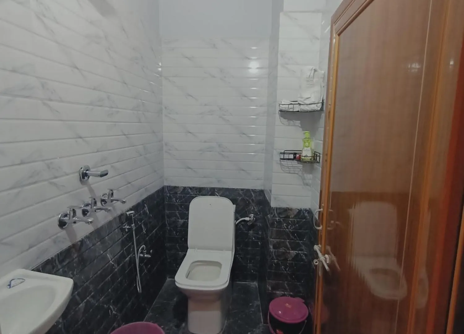 Kaushik Homestay Varanasi Guest house