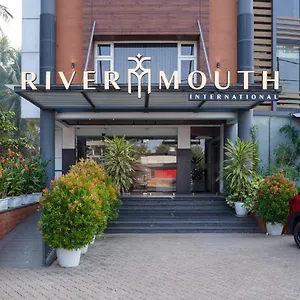 https://rivermouth-international.kerala-hotels.net